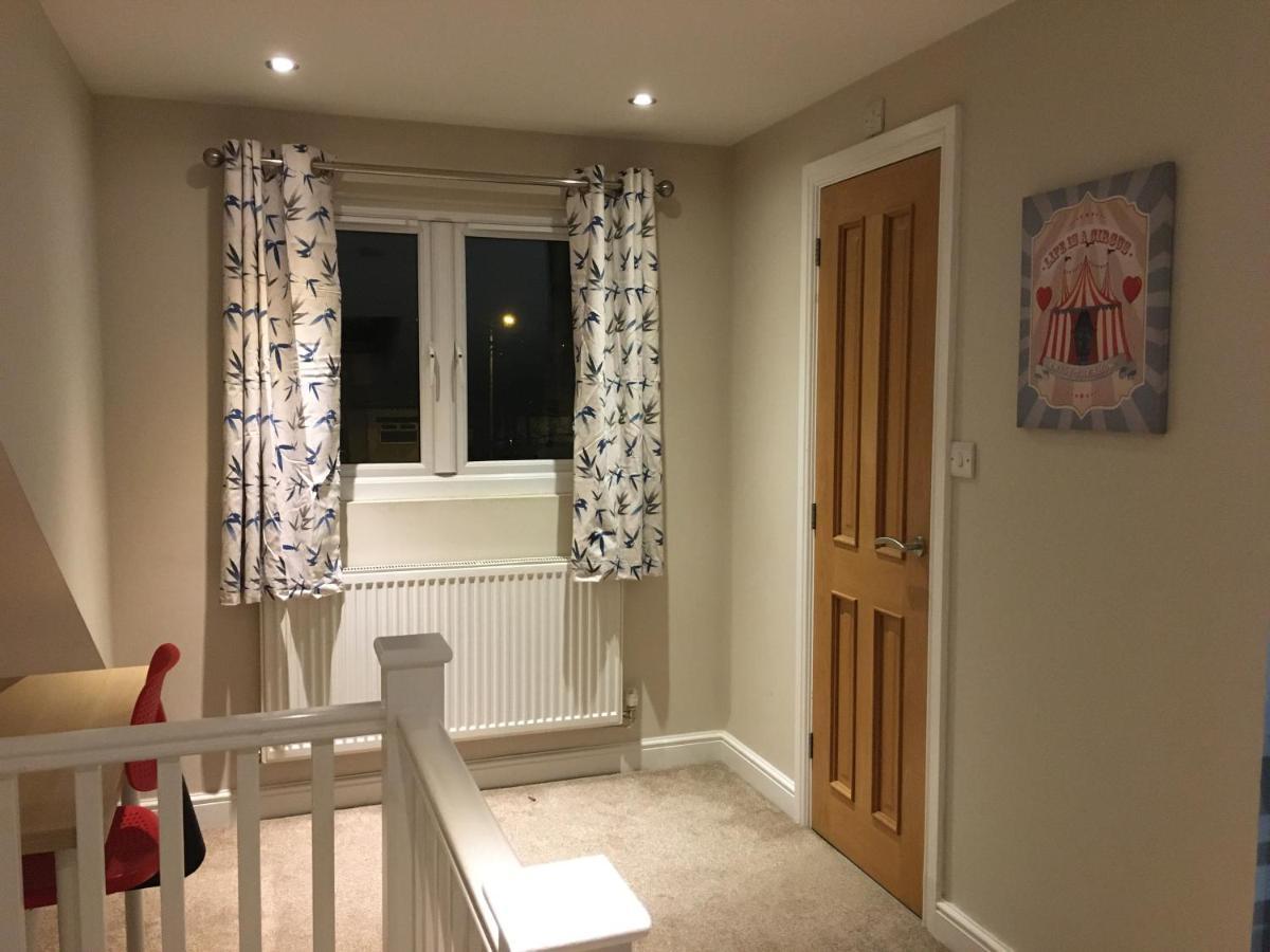 Derby Pride Park Private Ensuite Room- 2 Beds- Free Parking Экстерьер фото