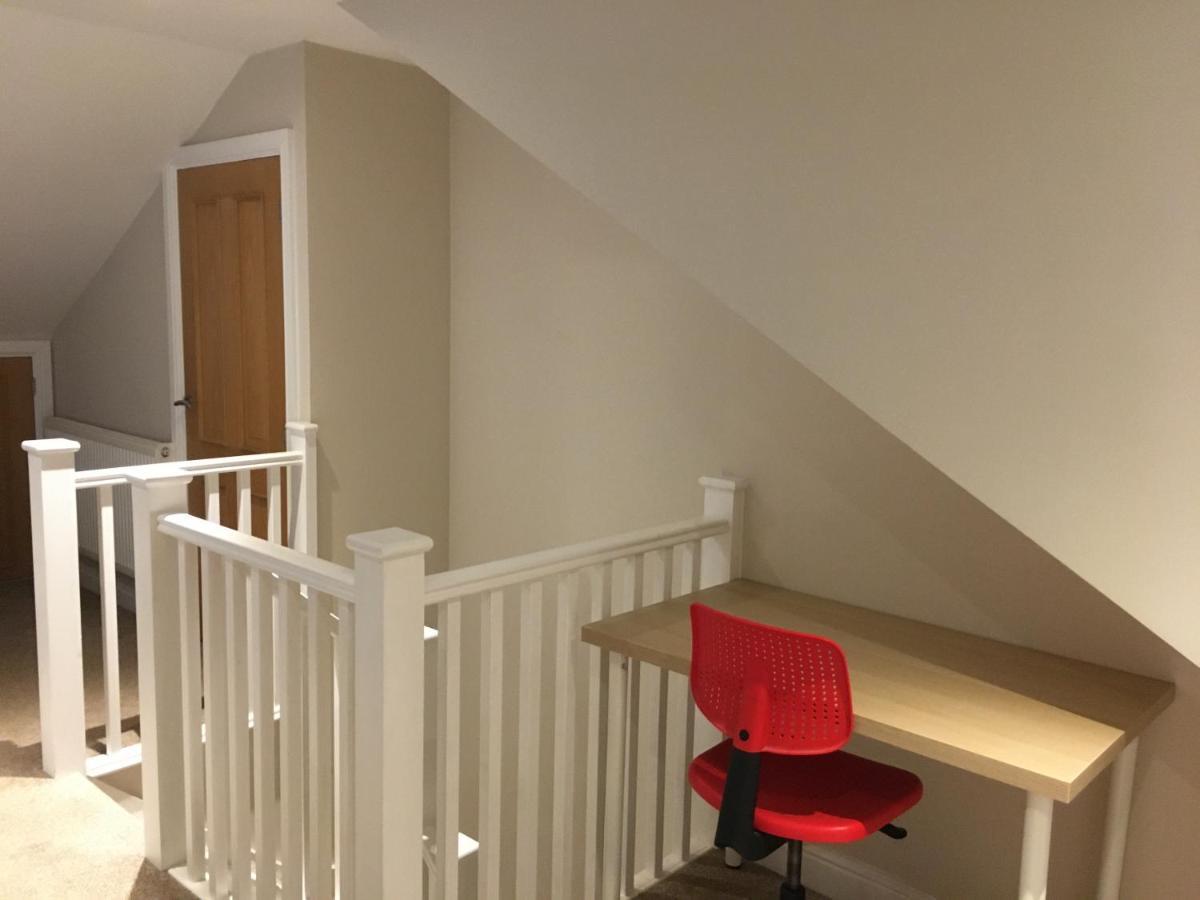 Derby Pride Park Private Ensuite Room- 2 Beds- Free Parking Экстерьер фото